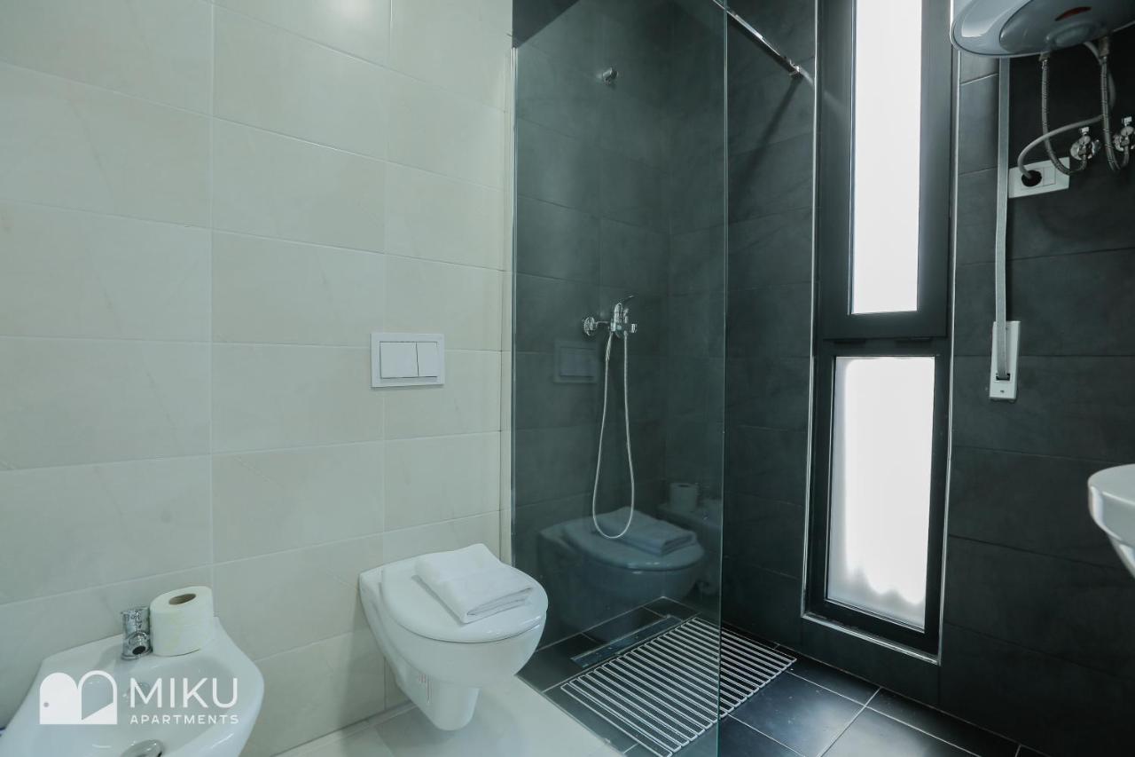 טיראנה Miku Apartment - Lovely 1 Bedroom Spectacular View מראה חיצוני תמונה