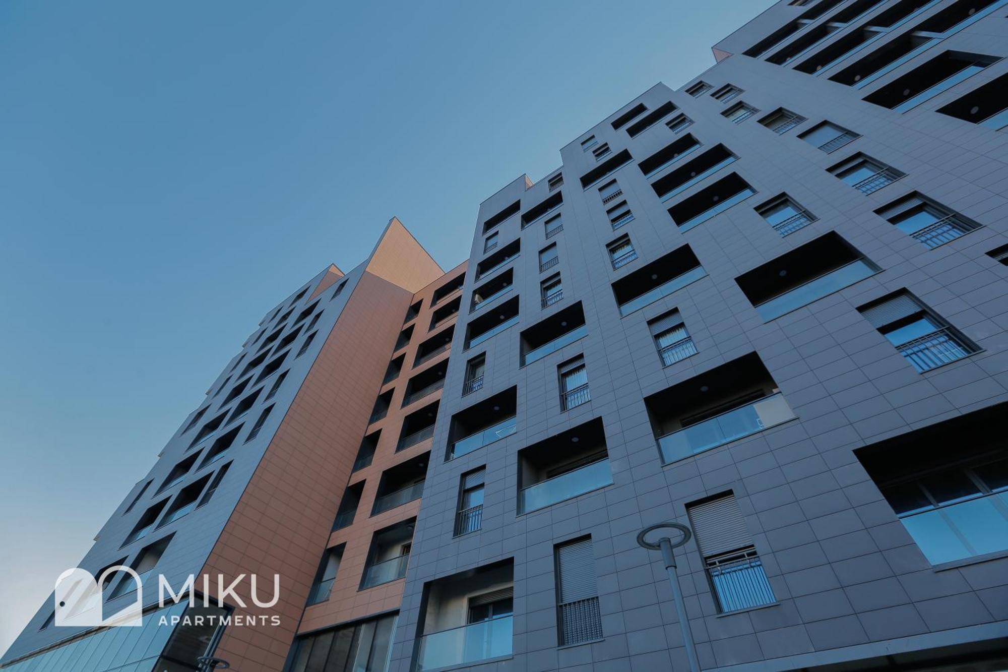 טיראנה Miku Apartment - Lovely 1 Bedroom Spectacular View מראה חיצוני תמונה